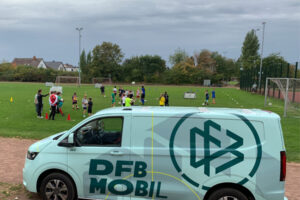 DFB-Mobil zu Gast an der Sally-Perel-Gesamtschule